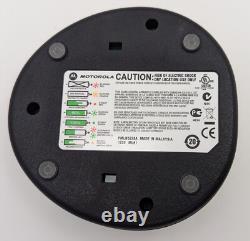 Radio bidirectionnelle VHF Motorola CP185 16 Ch AAH03KEF8AA7AN avec socle et alimentation