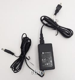 Radio bidirectionnelle VHF Motorola CP185 16 Ch AAH03KEF8AA7AN avec socle et alimentation