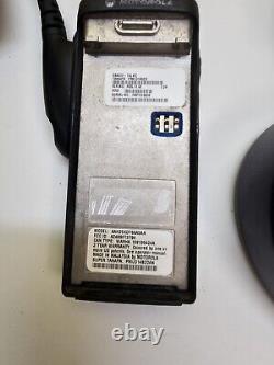 Radio bidirectionnelle VHF Motorola HT1250 136-174 MHz avec chargeur AAH25KDF9AA5AN