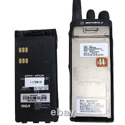 Radio bidirectionnelle VHF Motorola HT1250 136-174 MHz et chargeur avec batterie