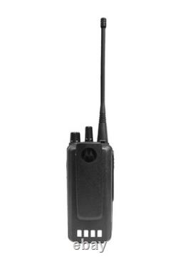 Radio bidirectionnelle analogique Motorola CP100d NKP VHF sans clavier BOÎTE OUVERTE