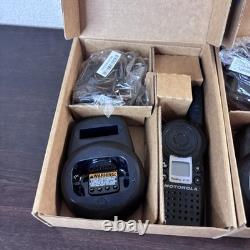 Radio bidirectionnelle analogique UHF Motorola VL50 avec 2 chargeurs TESTÉE