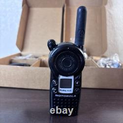 Radio bidirectionnelle analogique UHF Motorola VL50 avec 2 chargeurs TESTÉE