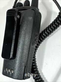 Radio bidirectionnelle antique Motorola CP200 avec accessoires, lire la description