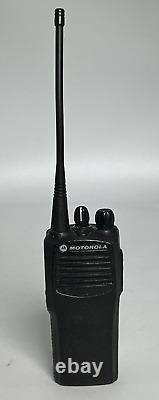 Radio bidirectionnelle numérique UHF Motorola AAH50RDC9AA2AN CP200 438-470 MHz 16 canaux 4W IP54