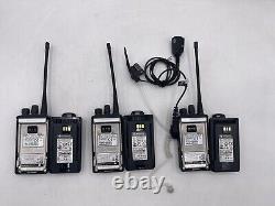 Radio bidirectionnelle portable Motorola EVX-261 UHF EVX-261-G7-5 avec chargeur. Lot de 3.