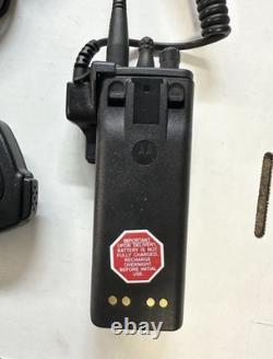 Radio bidirectionnelle portable Motorola HT1000 noire