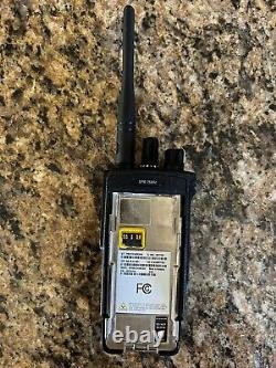 Radio bidirectionnelle portable Motorola XPR 7580e, référence PN AAH56UCN9RB1AN