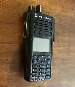 Radio bidirectionnelle portable Motorola XPR 7580e uniquement AAH56UCN9RB1AN B