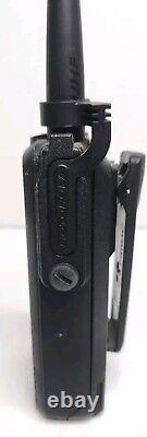 Radio bidirectionnelle portable Motorola Xpr6550 numérique UHF 403-470 MHz avec chargeur testé