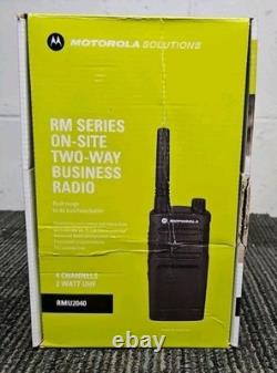 Radio bidirectionnelle professionnelle Motorola Solutions RMU2040 série RM sur site
