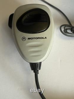 Radio mobile bidirectionnelle Motorola MCS2000 UHF (450-520 MHz) 250 canaux fonctionne