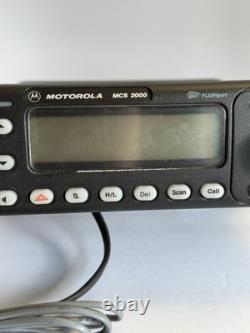 Radio mobile bidirectionnelle Motorola MCS2000 UHF (450-520 MHz) 250 canaux fonctionne