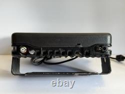 Radio mobile bidirectionnelle Motorola MCS2000 UHF (450-520 MHz) 250 canaux fonctionne