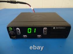 Radio mobile bidirectionnelle Motorola MOTOTRBO DEM 300 PMLN6321A