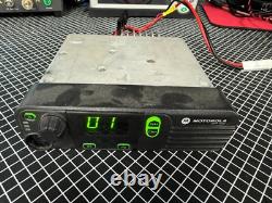 Radio mobile bidirectionnelle Motorola TRBO XPR 4350 403-470 MHz UHF 40 Watts