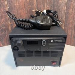 Radio mobile bidirectionnelle Motorola XPR 4350 avec alimentation SEC-1212 et microphone