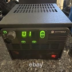 Radio mobile bidirectionnelle Motorola XPR 4350 avec alimentation SEC-1212 et microphone