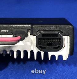Radio numérique/analogique Motorola CM200D VHF 136-174 MHz 25W AAM01JQC9JA1AN