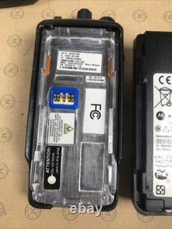 Radio numérique portable compacte Motorola XPR3500 noire 128 canaux bi-directionnelle