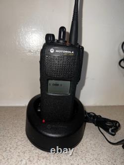 Radio portable Motorola MT 1500 UHF 450-520 MHz, 48 canaux, H67SDD9PW5BN