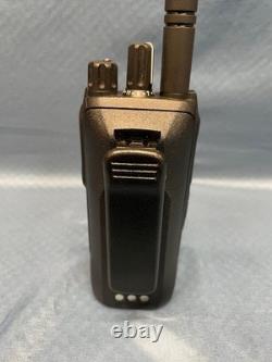 Radio portable bidirectionnelle UHF 400-480MHz IP55 Motorola MOTOTRBO R2 AAH11YDC9JA2AN