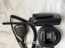 Radio portable bidirectionnelle VHF Motorola HT1250 128 canaux Moniteur de canal