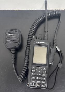 Radio portable numérique bidirectionnelle Motorola Mototrbo R7 AAH06UCN9RB1AN