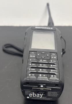 Radio portable numérique bidirectionnelle Motorola Mototrbo R7 AAH06UCN9RB1AN