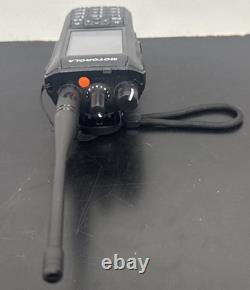 Radio portable numérique bidirectionnelle Motorola Mototrbo R7 AAH06UCN9RB1AN