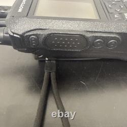 Radio portable numérique bidirectionnelle Motorola Mototrbo R7 AAH06UCN9RB1AN