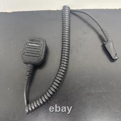 Radio portable numérique bidirectionnelle Motorola Mototrbo R7 AAH06UCN9RB1AN