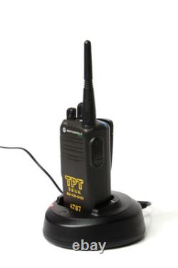 Radios bidirectionnelles Motorola CP185 AAH03RDC4A + chargeur + micros