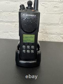 Système de radio scanner de police MOTOROLA XTS3000 MODÈLE 2 programmé avec tout le LAPD +