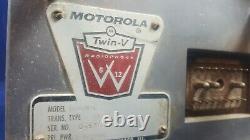 Vintage Motorola Twin V Radio À Deux Voies T43ggv-1 Ta139 6/12 Cov Parties Non Testées
