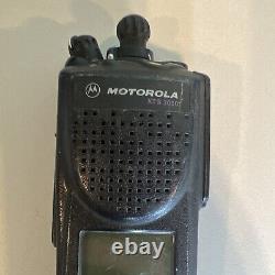 Voir la description: Motorola Astro XTS 3000 Radio bidirectionnelle UHF H09RDF9PW7BN